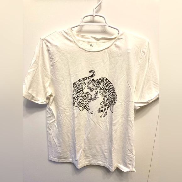 Able clothing Gloria T shirt. - Picture 2 of 4